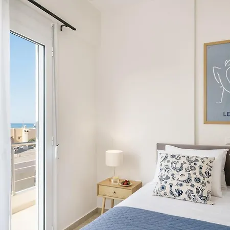 Eden Blue Seaside * העיירה רתימנו